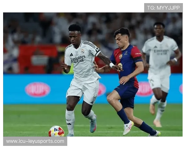 巴萨佩德里突入禁区挑射建功